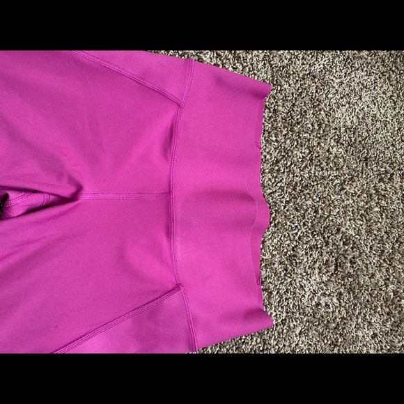 Old navy elevate compression leggings - Picture 3 of 4